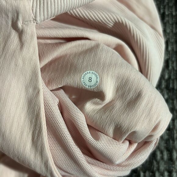 Lululemon Beyond the Studio Jogger - Picture 4 of 10